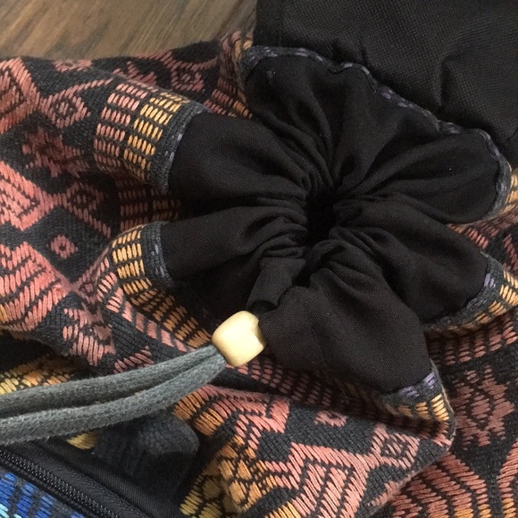 Rainbow Backpack 🌈 🎒 - Picture 4 of 5